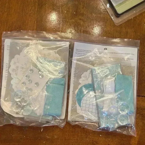 Stampin Up! Simply Created Christmas Banner Accessory Kit - Picture 2 of 2